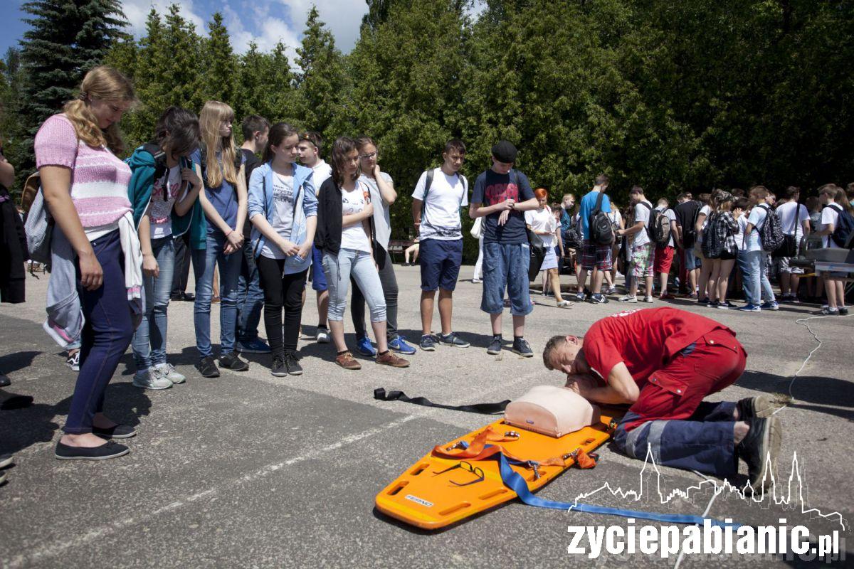 Jak udzielić pomocy tonącemu?