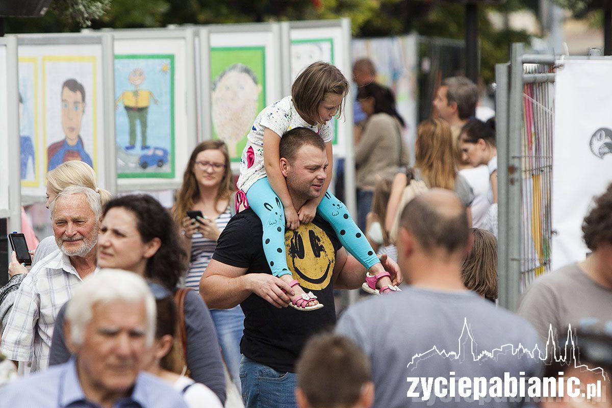 Aleja Pabianickich Tatusiów