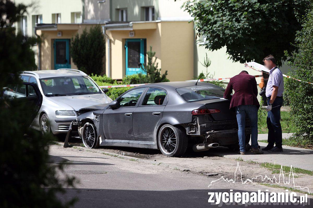 Oddali 6 strzałów w samochód