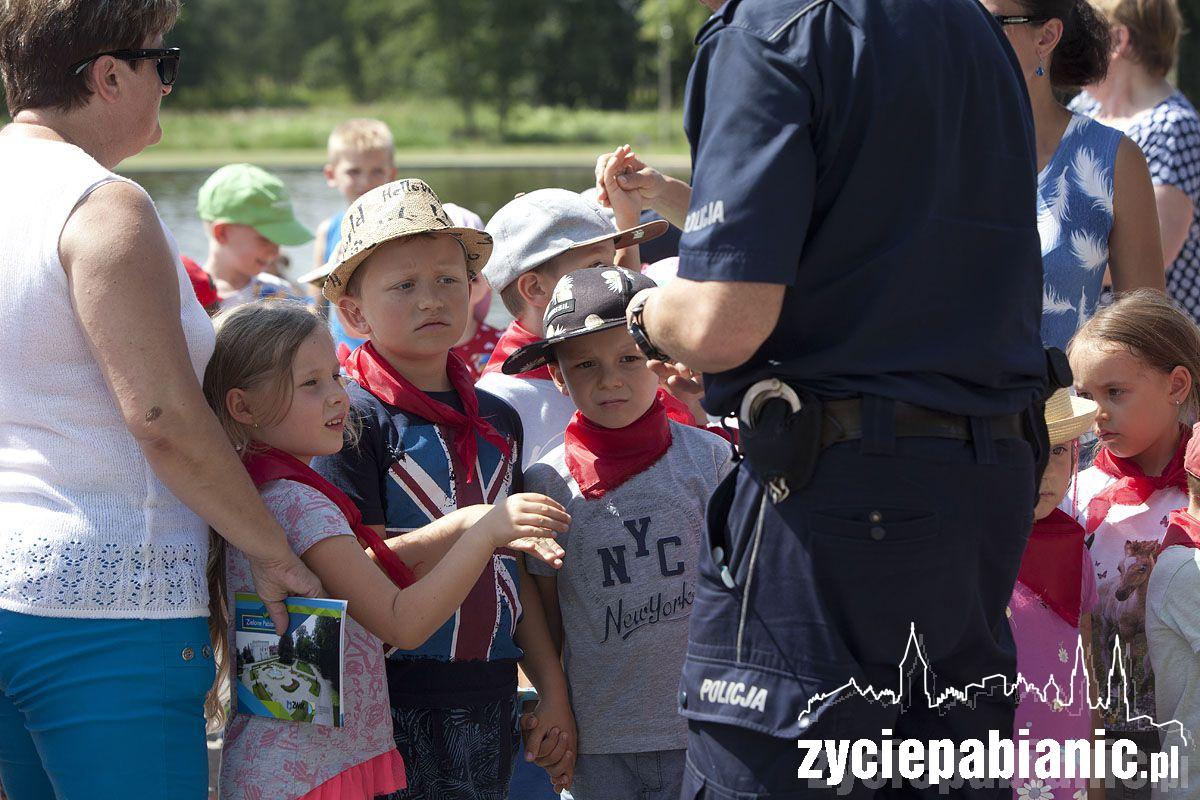 Policja i straż pożarna na Lewitynie