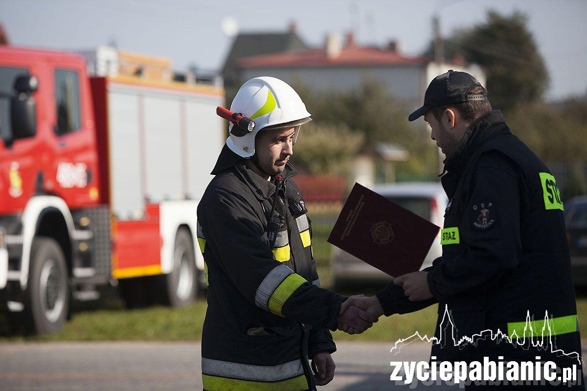 Manewry OSP w Róży i wręczenie podziękowań