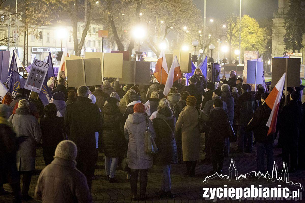 Manifestacja KOD