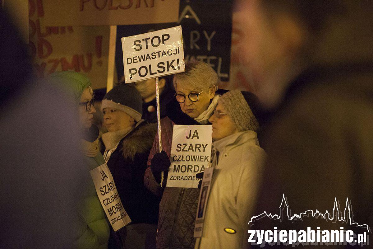 Manifestacja KOD
