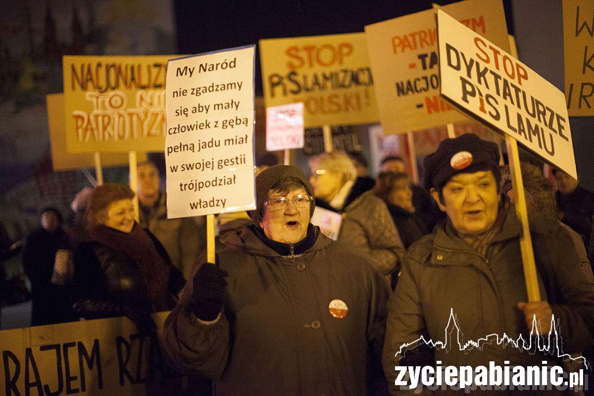 Manifestacja KOD