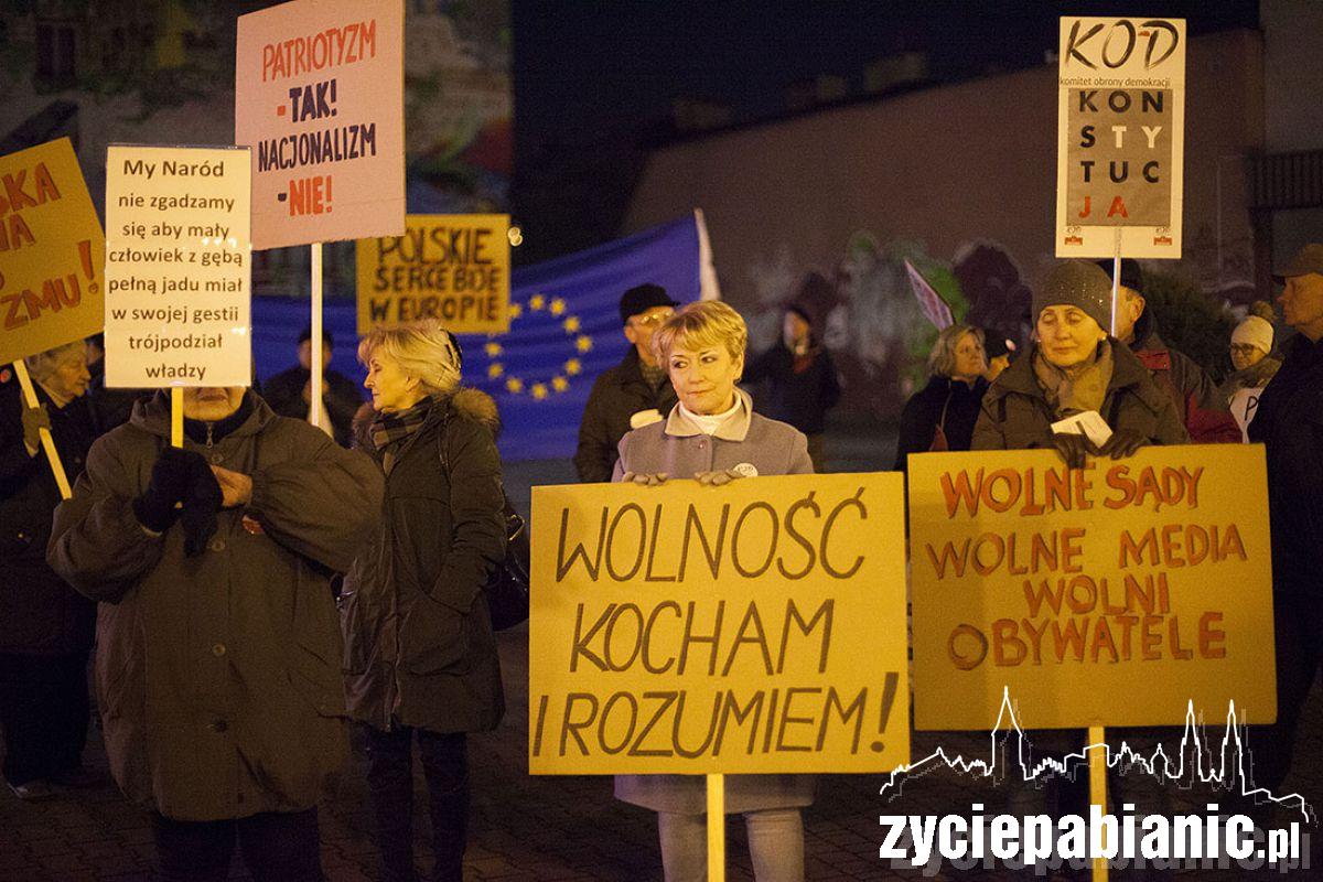 Manifestacja KOD