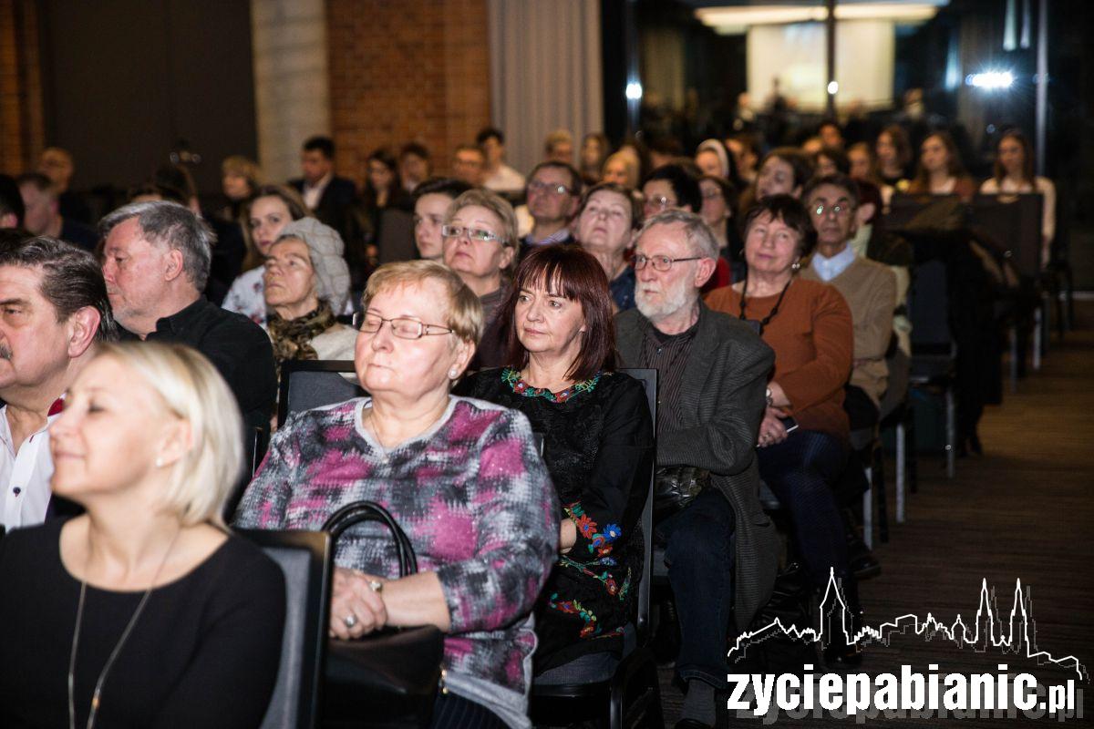 Śpiewali dla dzieci z Aleppo