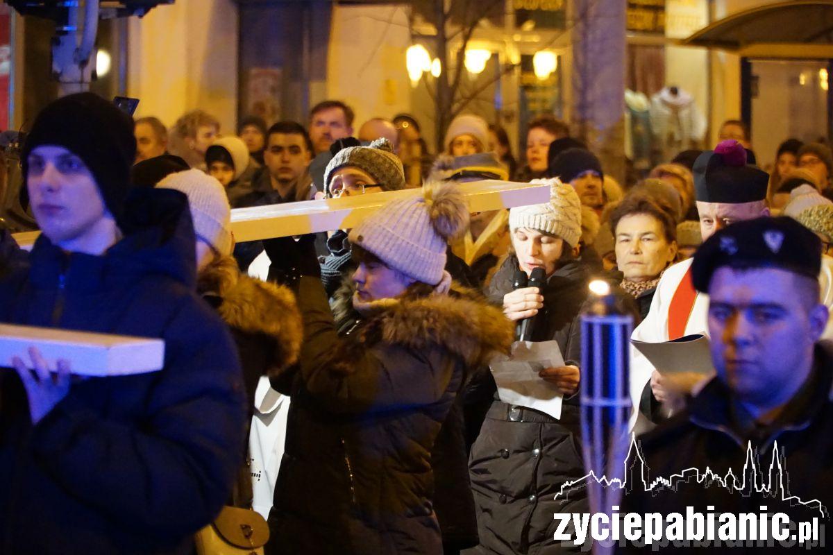 Tak przeszła miejska droga krzyżowa