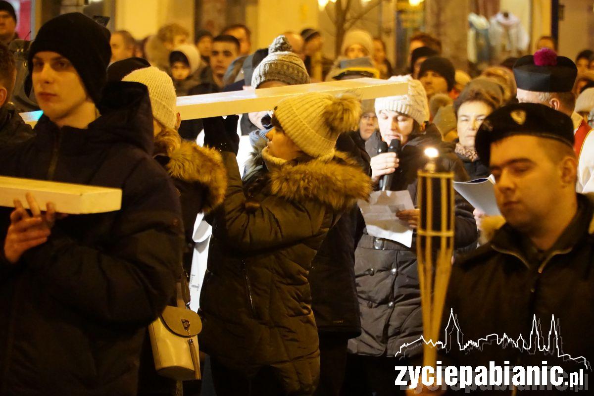 Tak przeszła miejska droga krzyżowa