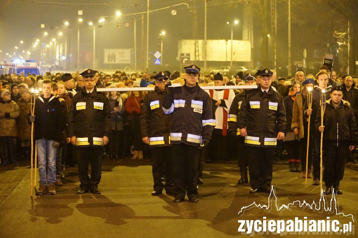 Tak przeszła miejska droga krzyżowa