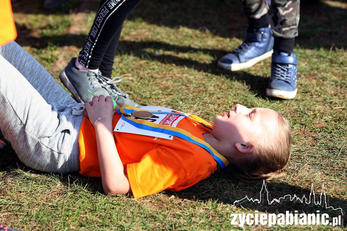 Wystartowało 400 młodych biegaczy