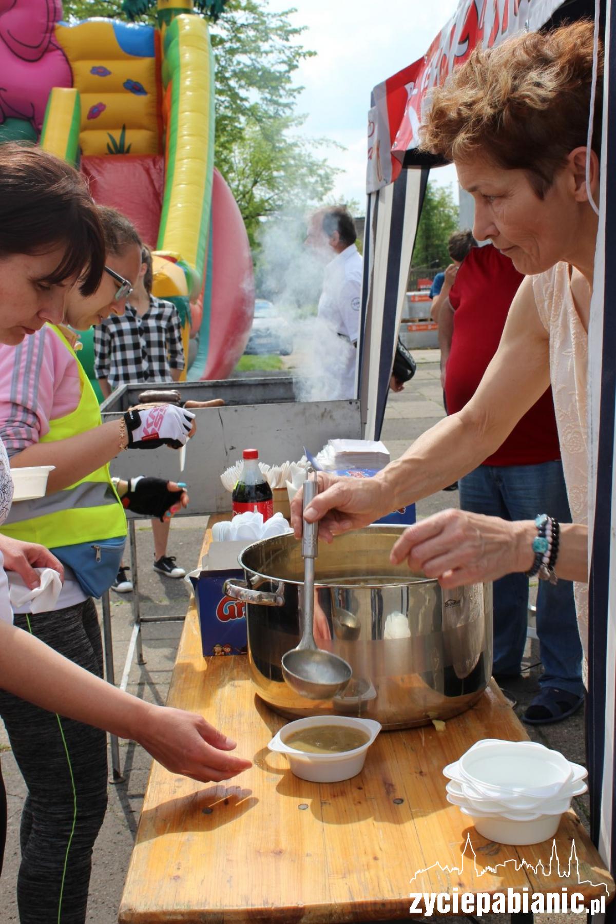 Pojechało 250 rowerzystów