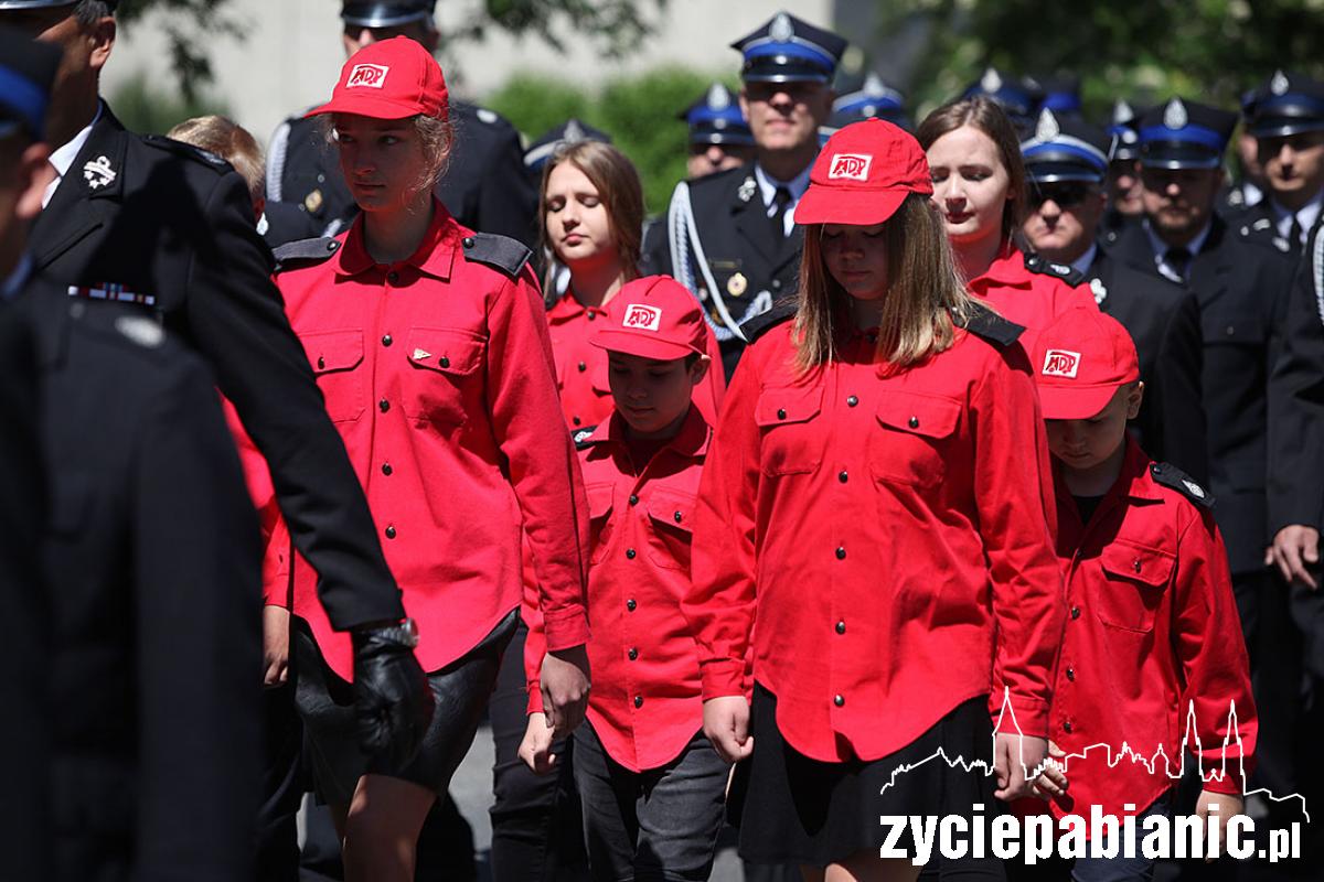 Przemarsz strażaków