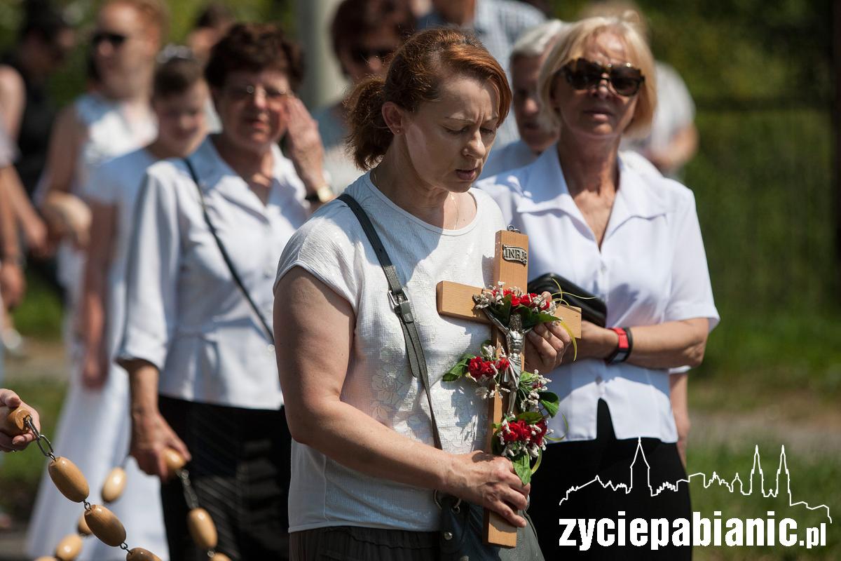 Procesja parafii Miłosierdzia Bożego przeszła ulicami Pabianic