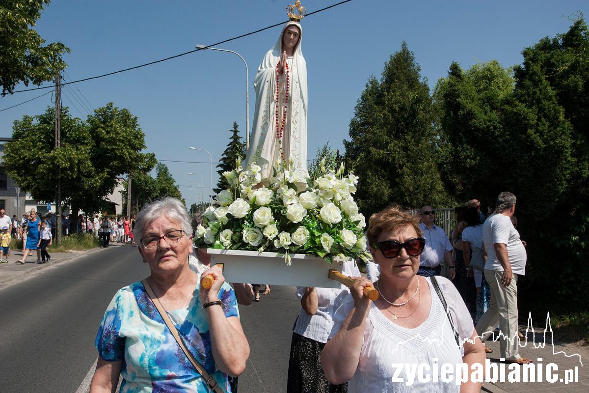 Procesja parafii Miłosierdzia Bożego przeszła ulicami Pabianic