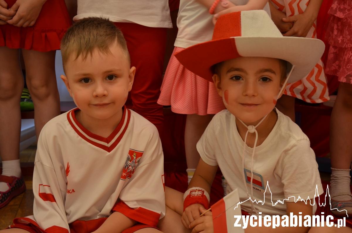 Pokaz Mody Patriotycznej w Przedszkolu Miejskim nr 13