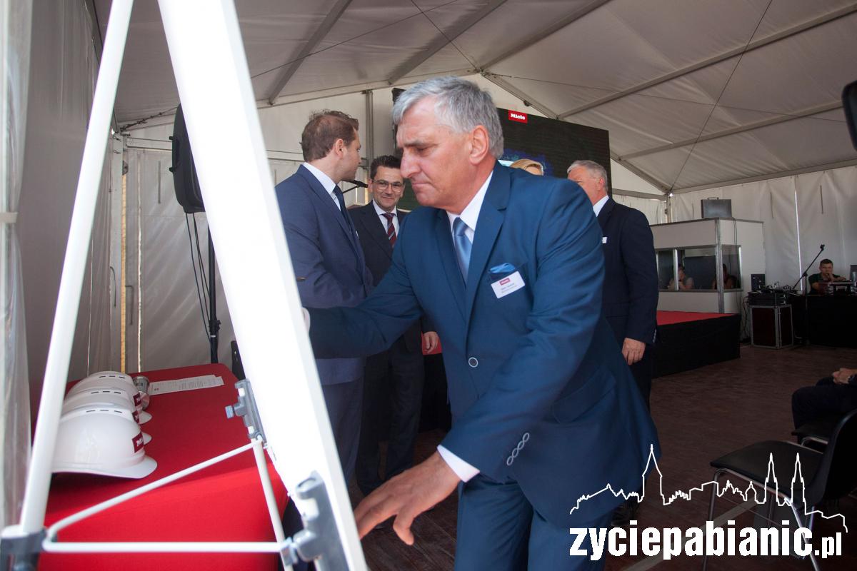 Wmurowanie kamienia węgielnego pod fabrykę Miele w Ksawerowie