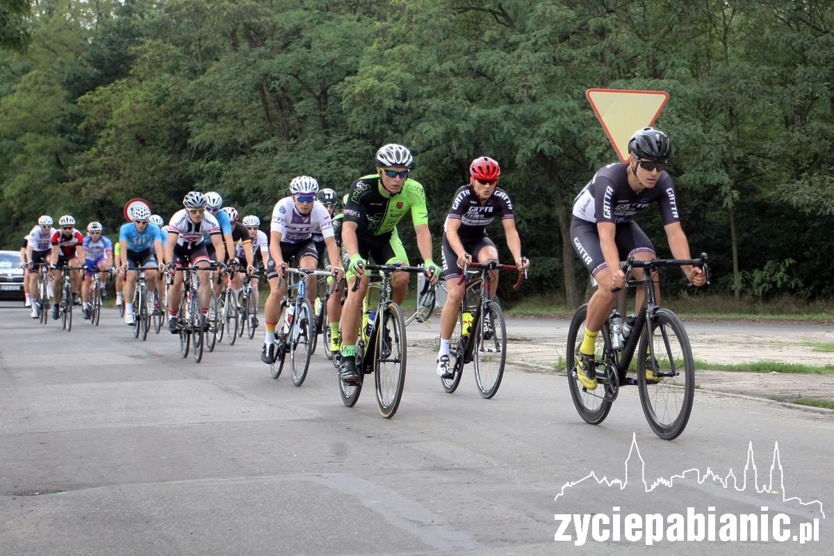 Wyścig kolarski - Pierwszy Klasyk Pabianicki 2018
