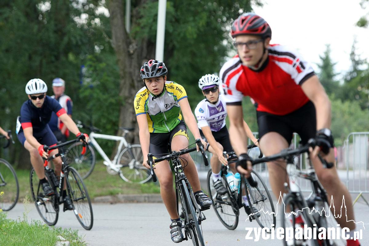 Wyścig kolarski - Pierwszy Klasyk Pabianicki 2018