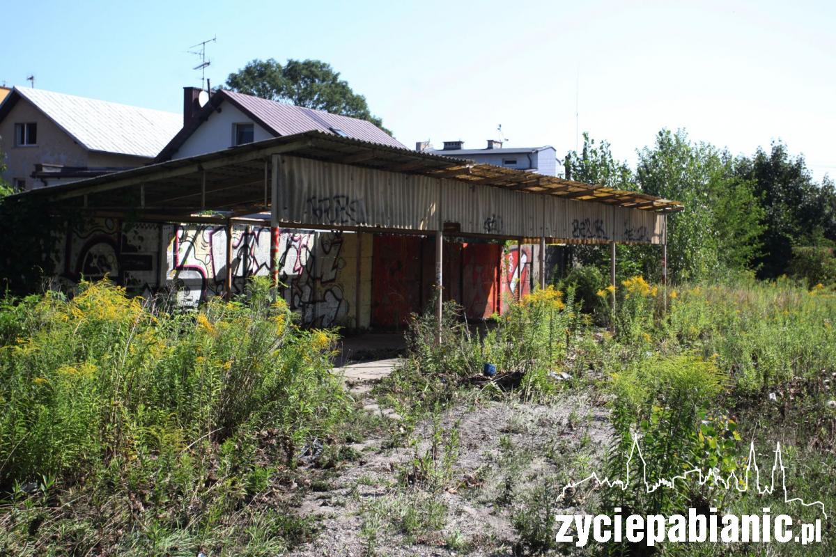 Na tym basenie pabianiczanie spędzali upalne dni
