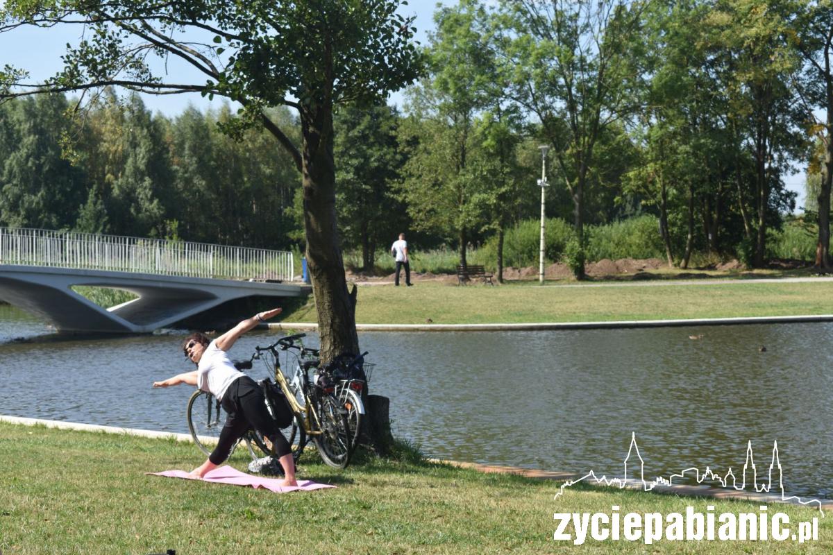 Joga na Lewitynie.