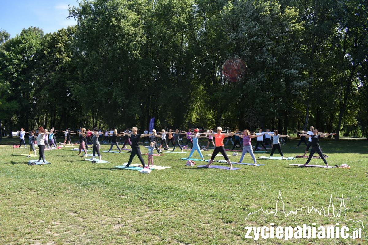 Joga na Lewitynie.