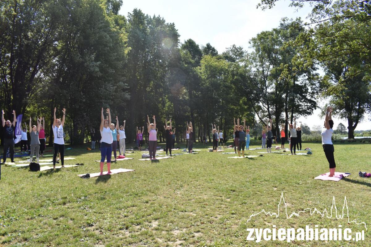 Joga na Lewitynie.