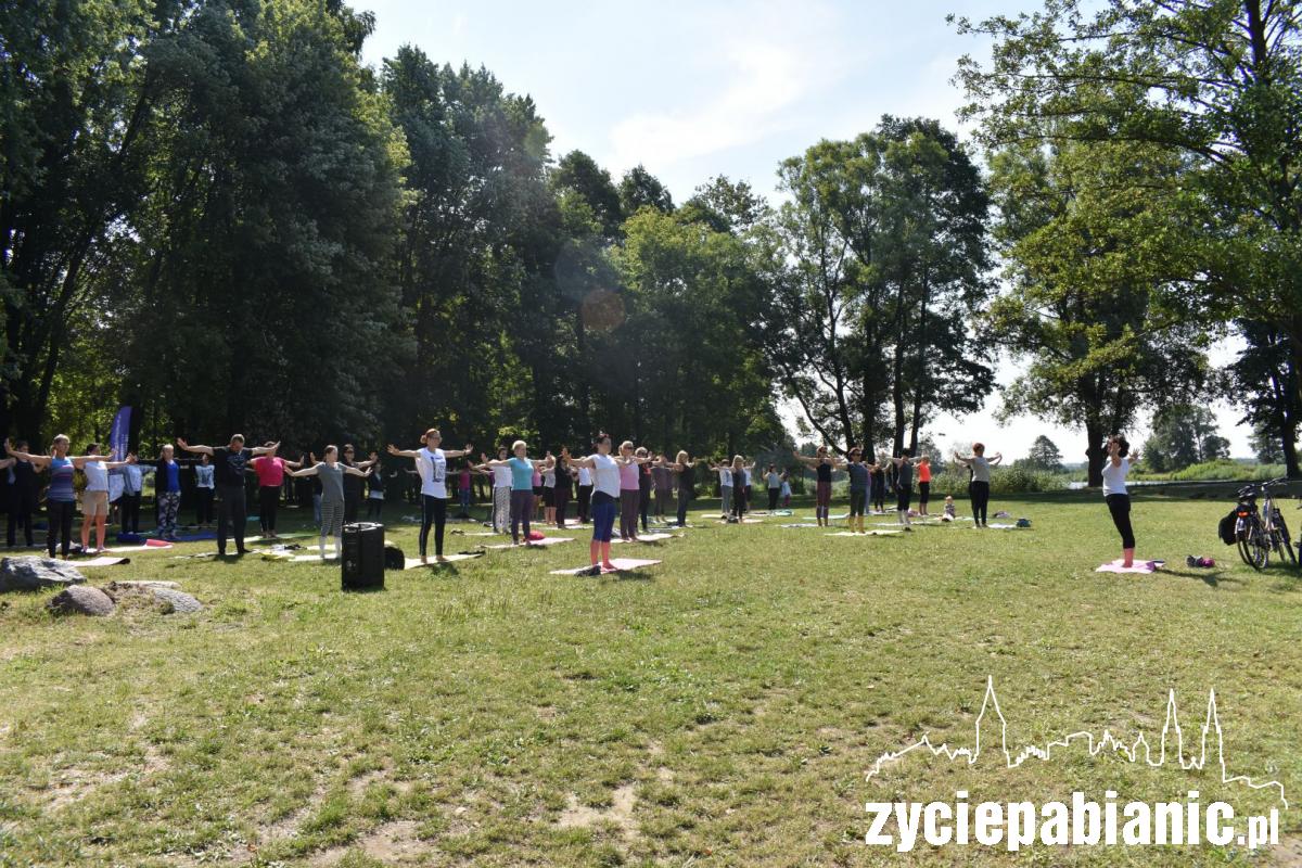 Joga na Lewitynie.