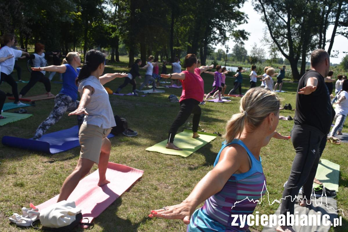 Joga na Lewitynie.
