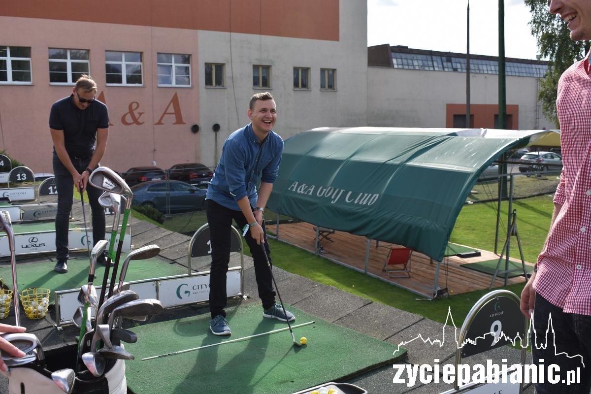 Turniej golfowy na polu w Pabianicach