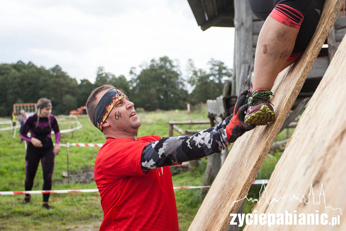 Ekstremalny bieg Armagedon Pabianice