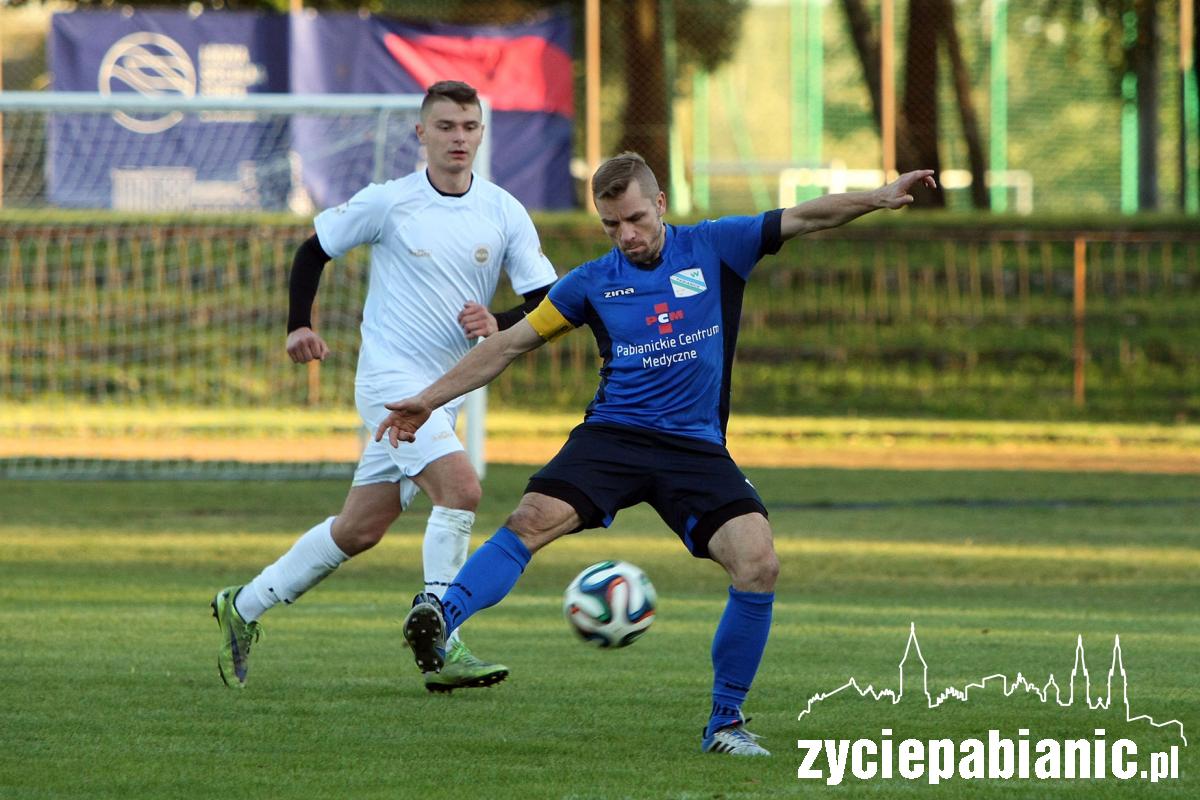 Włókniarz Pabianice - GLKS Sarnów Dalików