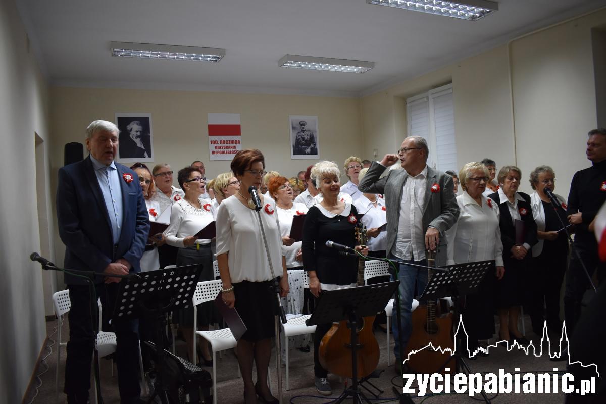 Niepodległościowo w Centrum Seniora