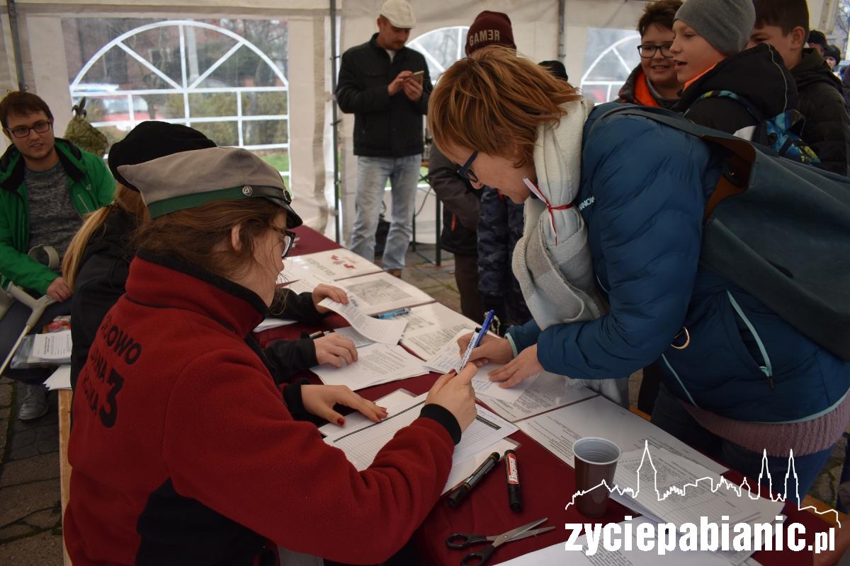 Jarmark Niepodległości na Starym Rynku i Gra Patriotyczna