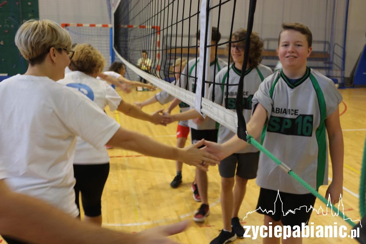 Siatkówka: PCK gromi rywali