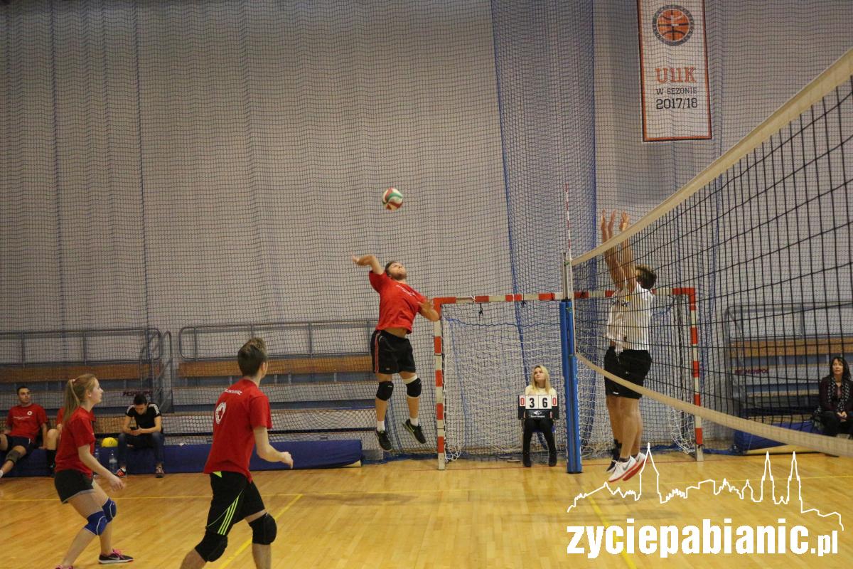 Siatkówka: PCK gromi rywali