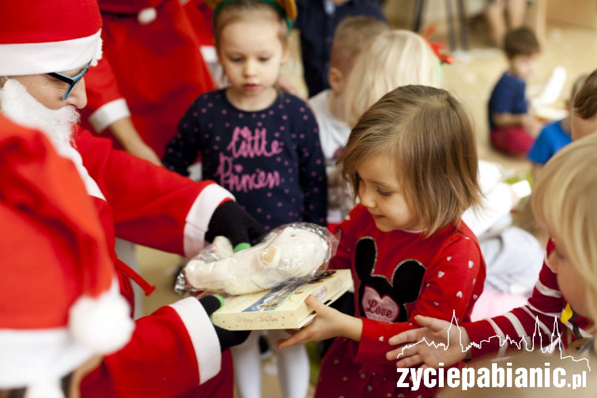 Z wizytą w żłobku: Mikołajki u słodziaków