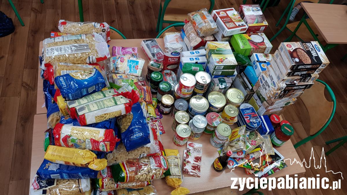 Pomagamy przed świętami
