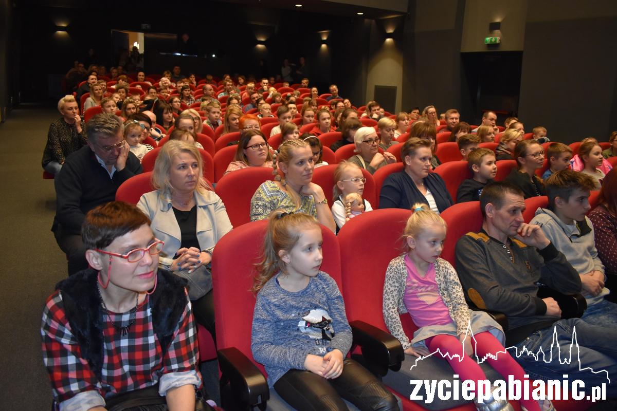 Teatr Pacuś wystąpił dla Adasia. To kolejna akcja charytatywna dla chłopca chorego na nowotwór