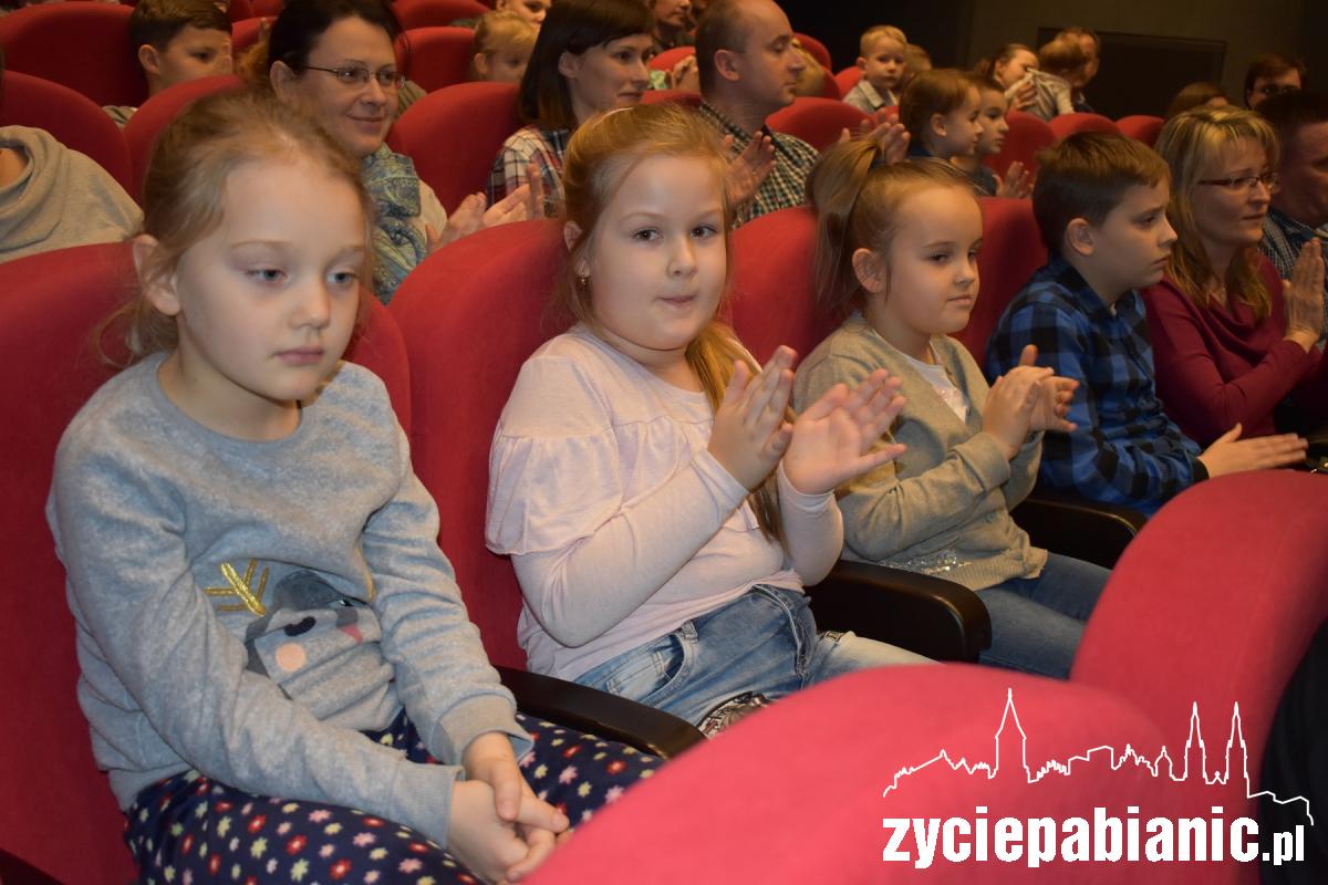 Teatr Pacuś wystąpił dla Adasia. To kolejna akcja charytatywna dla chłopca chorego na nowotwór