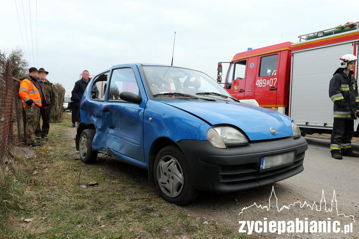 Zderzenie dwóch seicento. Jedna osoba ranna