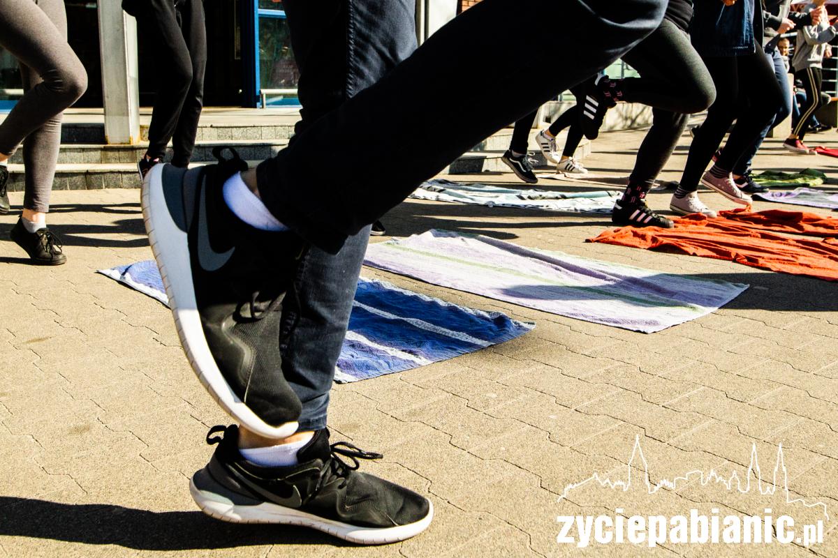 Uczniowie z ZS3 ćwiczyli w centrum miasta