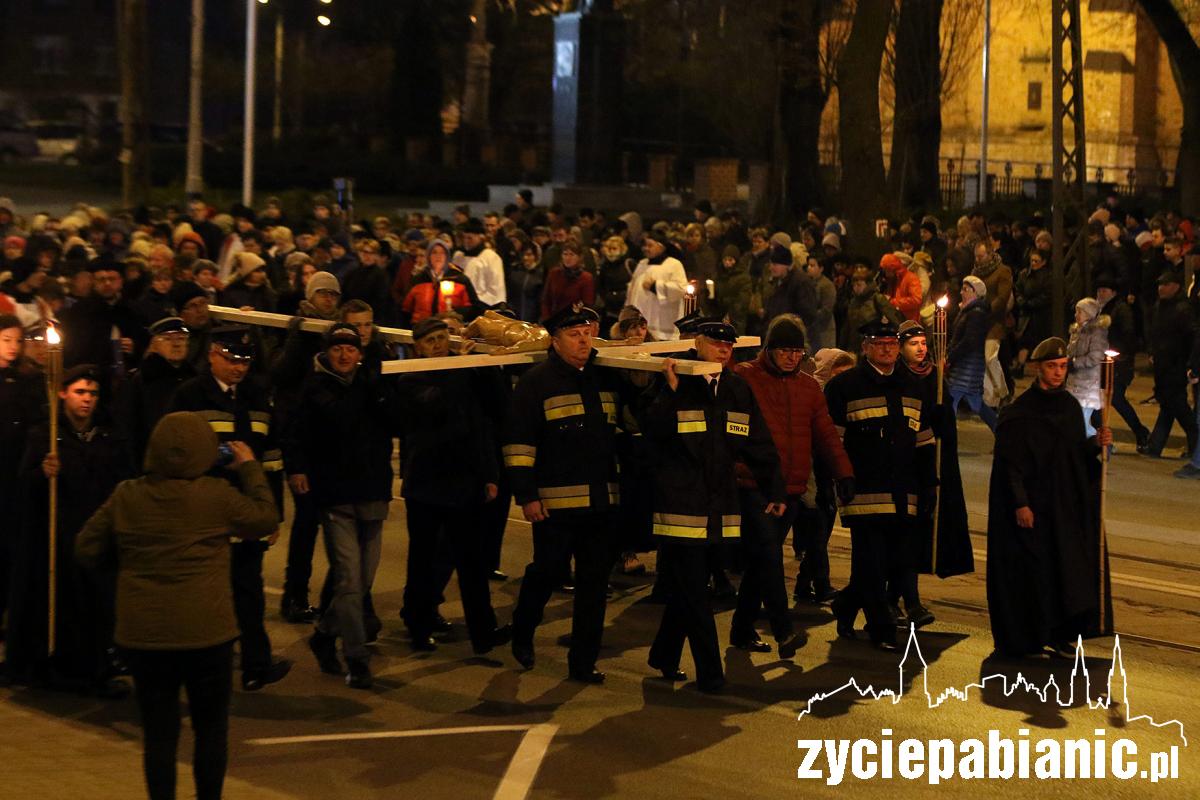 Droga krzyżowa przeszła ulicami Pabianic