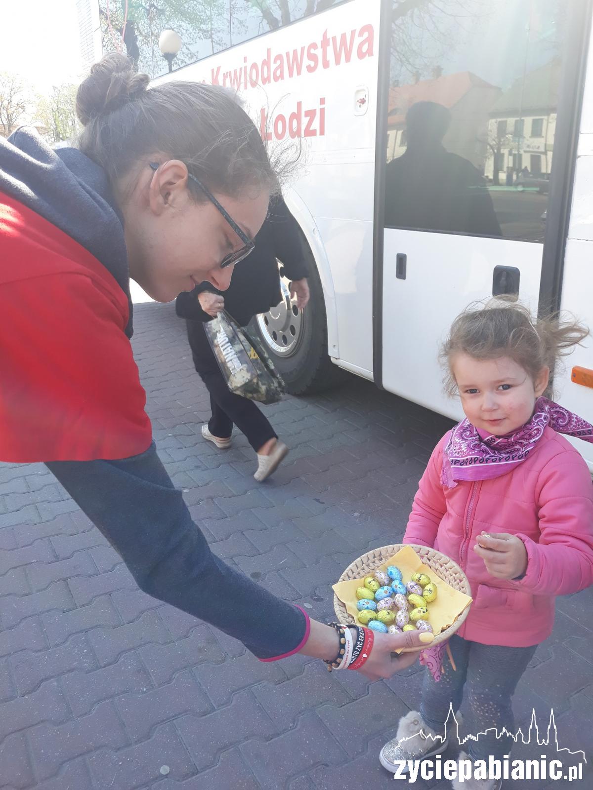 Czekoladowy zajączek za krew
