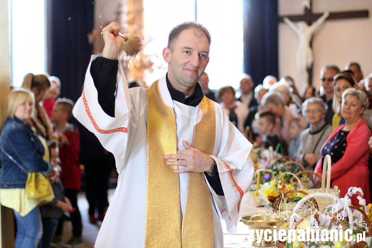 Święcenie koszyków wielkanocnych