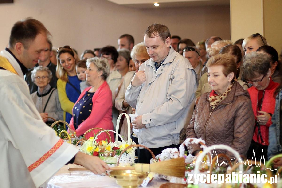 Święcenie koszyków wielkanocnych