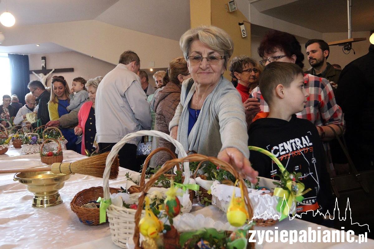 Święcenie koszyków wielkanocnych