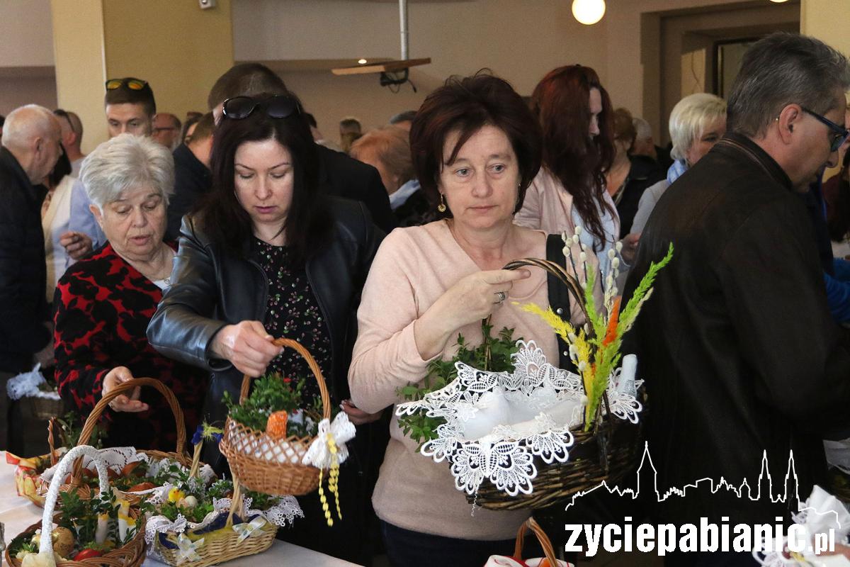 Święcenie koszyków wielkanocnych