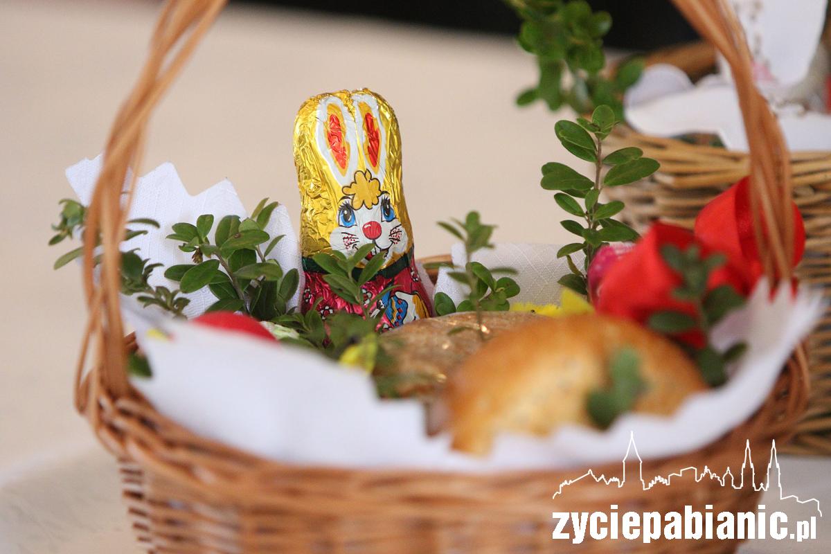 Święcenie koszyków wielkanocnych