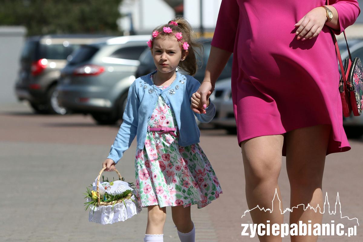 Święcenie koszyków wielkanocnych