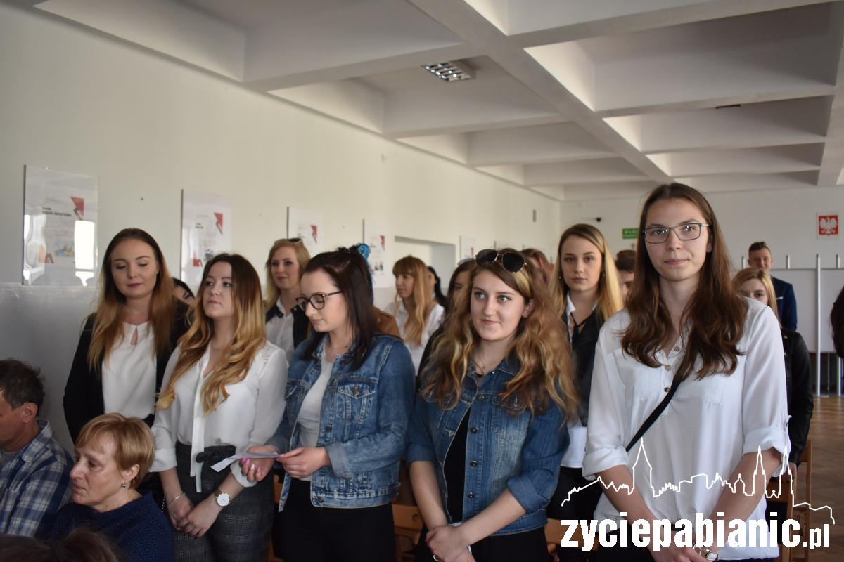 Zakończenie roku klas maturalnych w Zespole Szkół nr 3